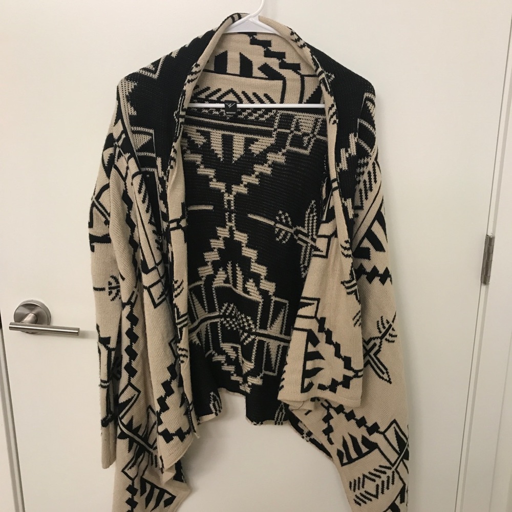 Chunky patterned cover up/poncho